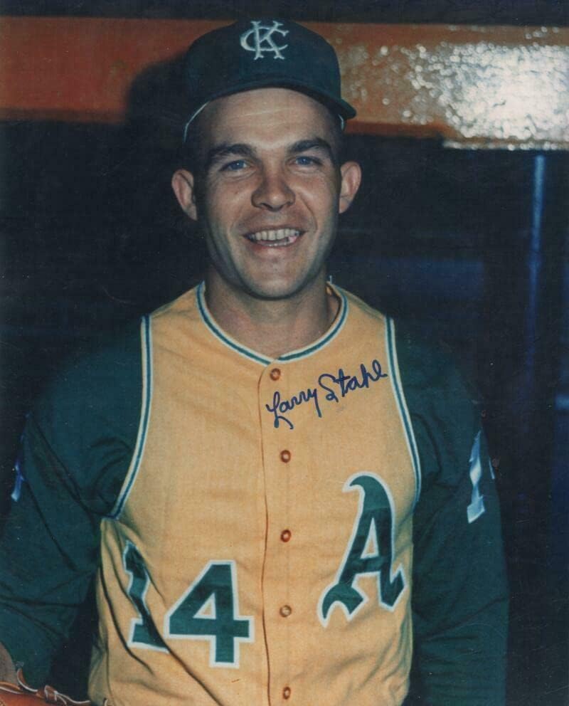 Larry Stahl Kansas City A je potpisani autogramirani 8x10 fotografija w/coa - autogramirane MLB fotografije